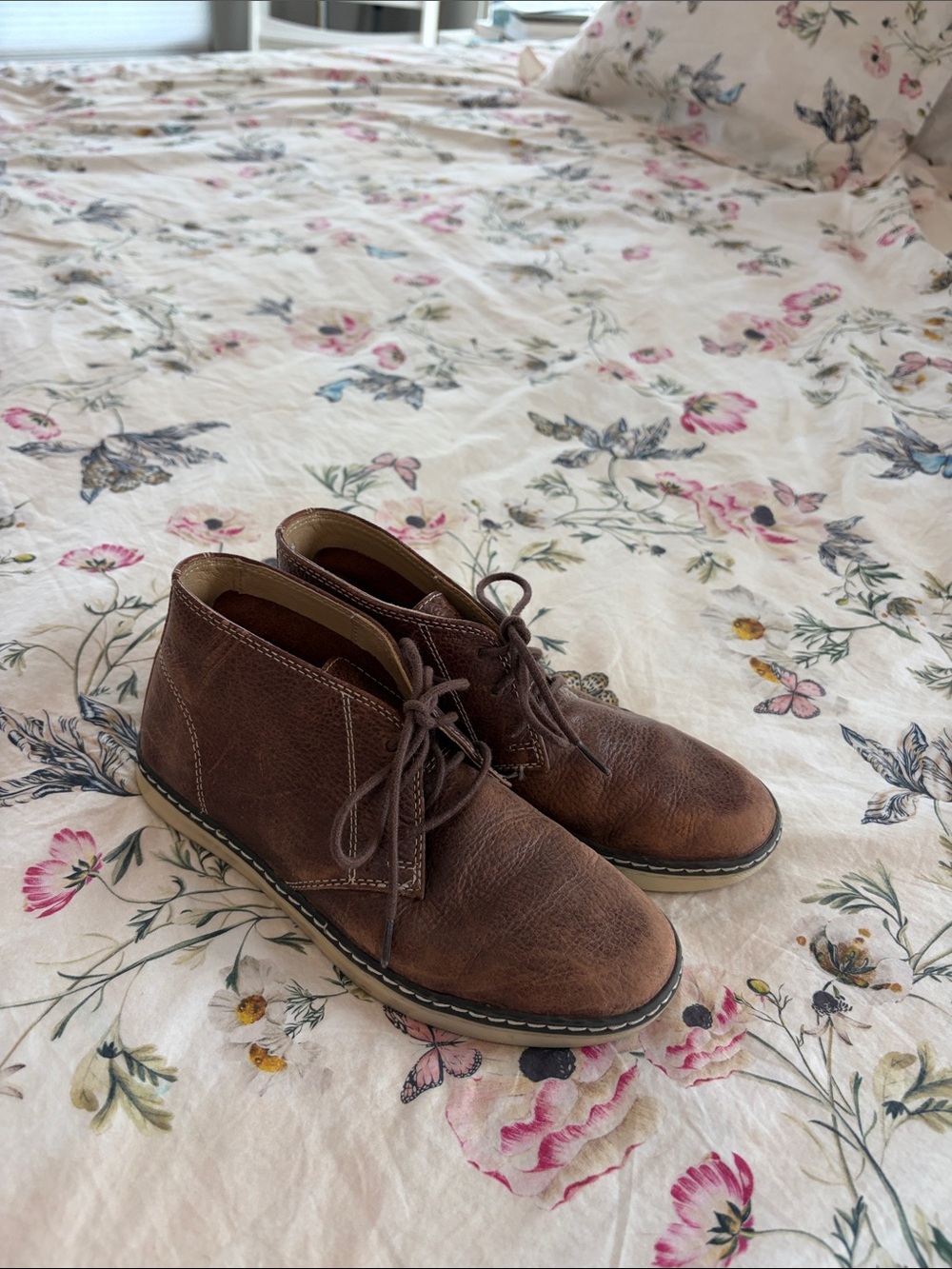 Johnston & Murphy Brown Kids' Leather Chukka Boots